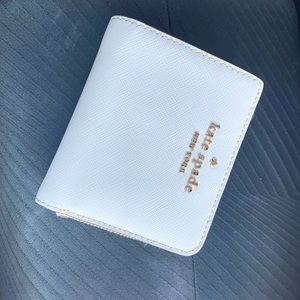 Small White Kate Spade Wallet